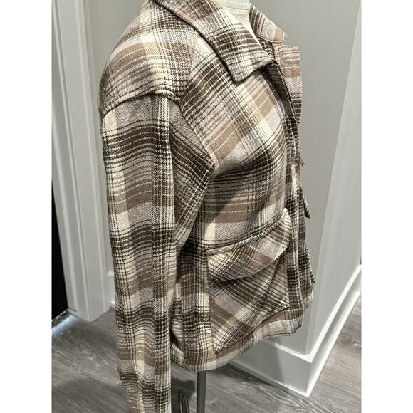 NWT Beach Lunch Lounge Brown Plaid Flannel Shacket Shirt Zip Jacket Womens Small - Picture 5 of 12